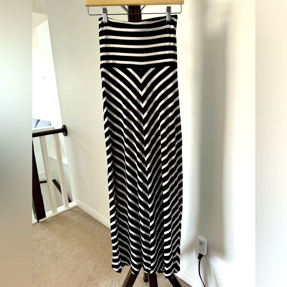 Could be worn as long skirt or strapless dress.